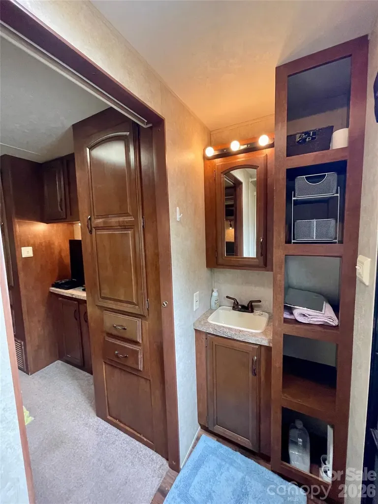 226 Saddle Ridge Drive Ennice NC 28623