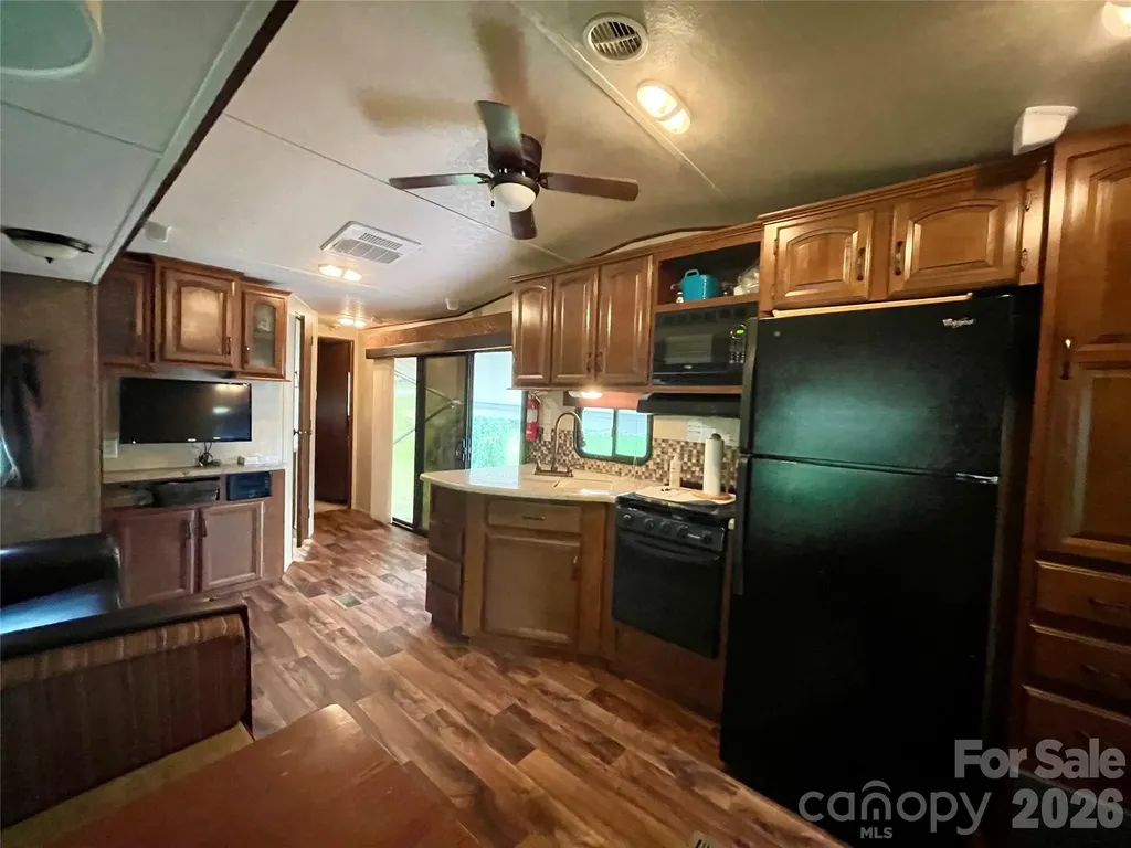 226 Saddle Ridge Drive Ennice NC 28623