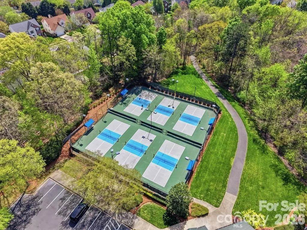 4219 Beauvista Drive Charlotte NC 28269