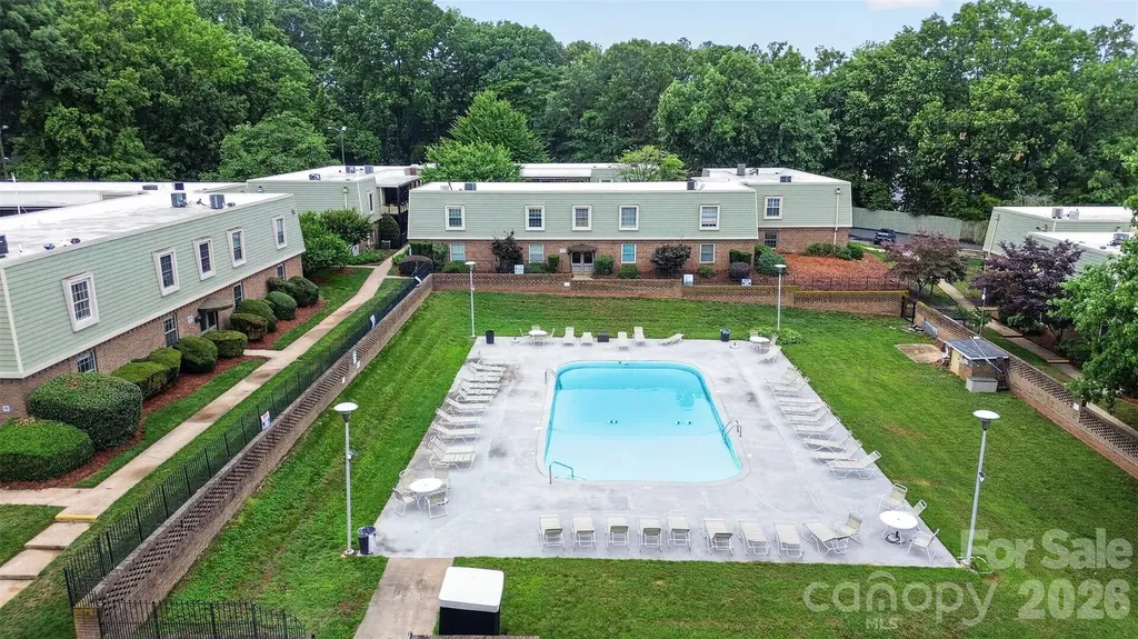 2610 Park Road Charlotte NC 28209