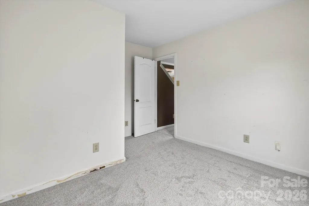 1533 Bray Drive Charlotte NC 28214
