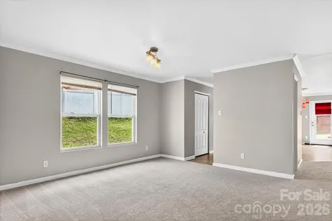 1533 Bray Drive Charlotte NC 28214