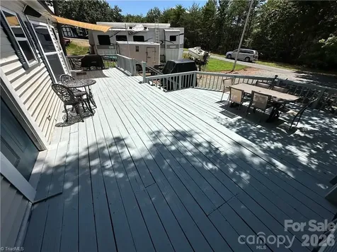112 N Cardinal Drive New London NC 28127
