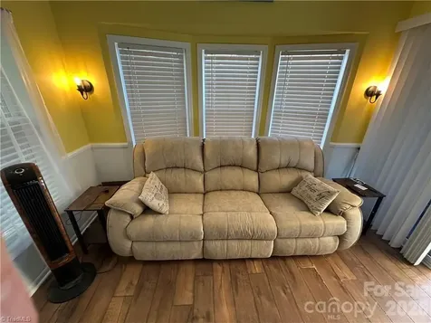 112 N Cardinal Drive New London NC 28127