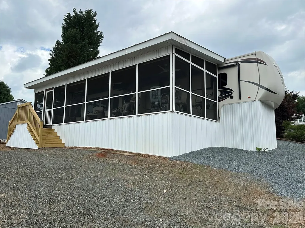 223 Grand View Drive New London NC 28127
