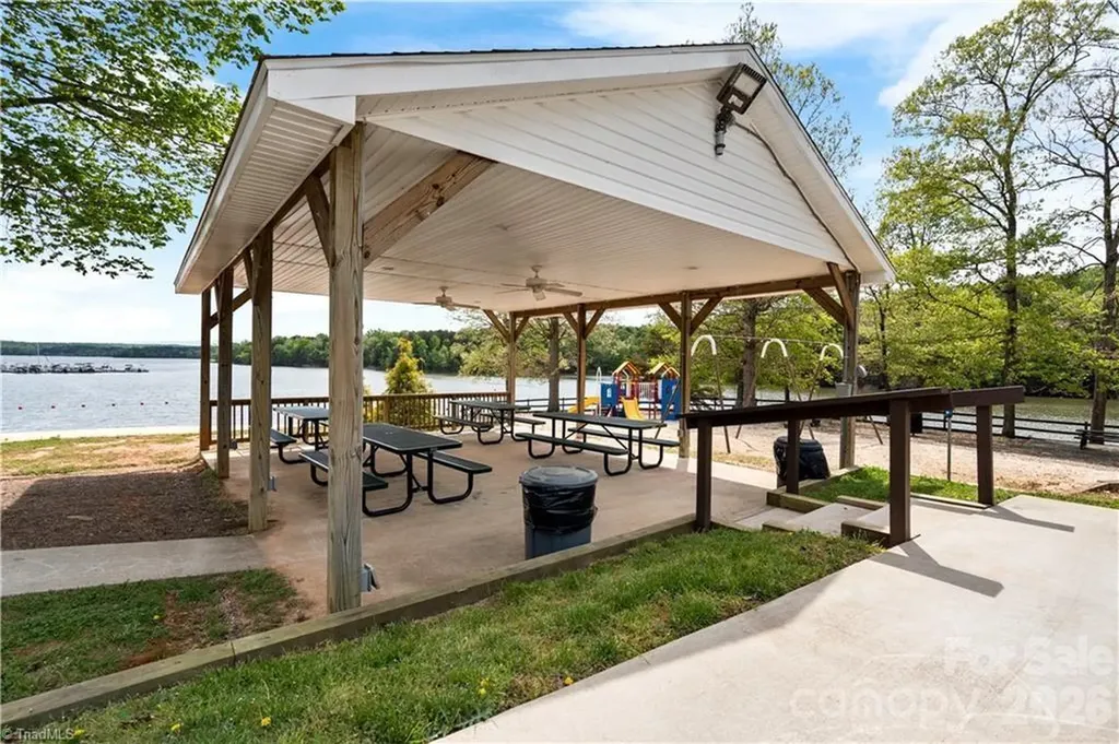 223 Grand View Drive New London NC 28127