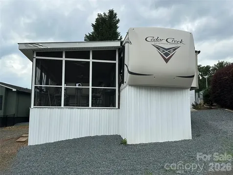 223 Grand View Drive New London NC 28127
