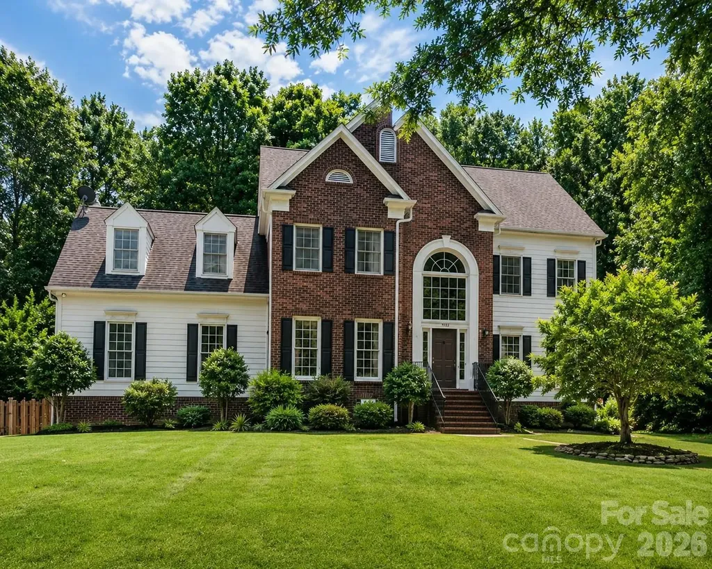 7411 Leharne Drive Charlotte NC 28270