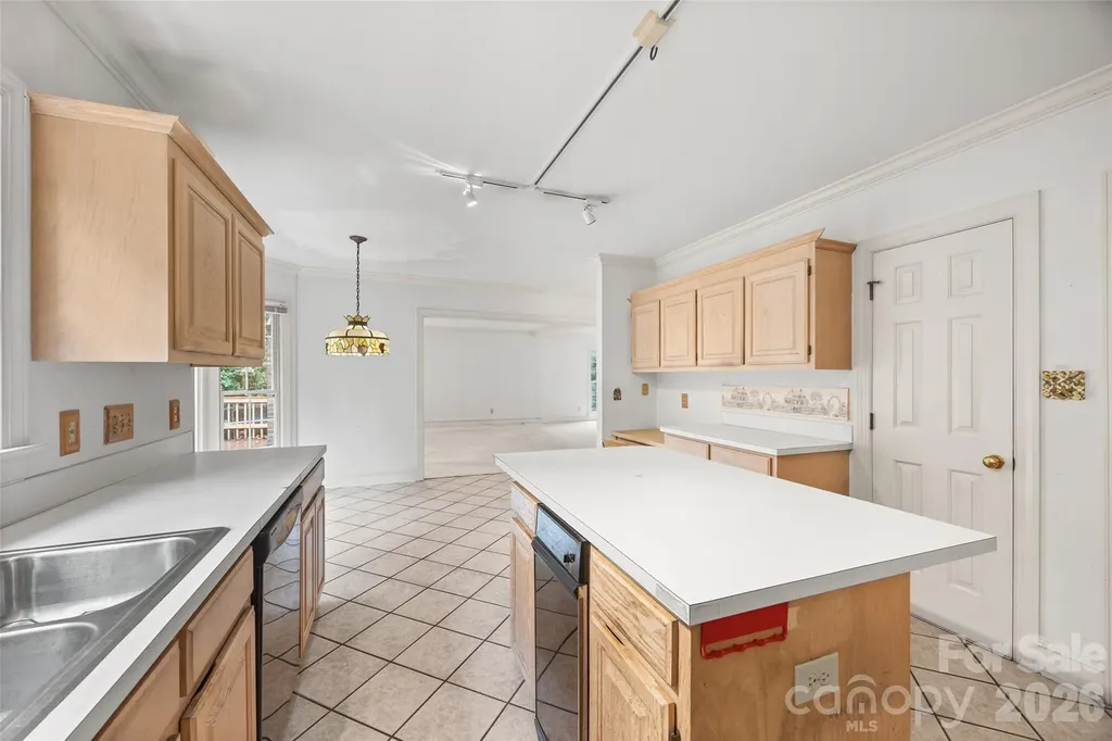 7411 Leharne Drive Charlotte NC 28270