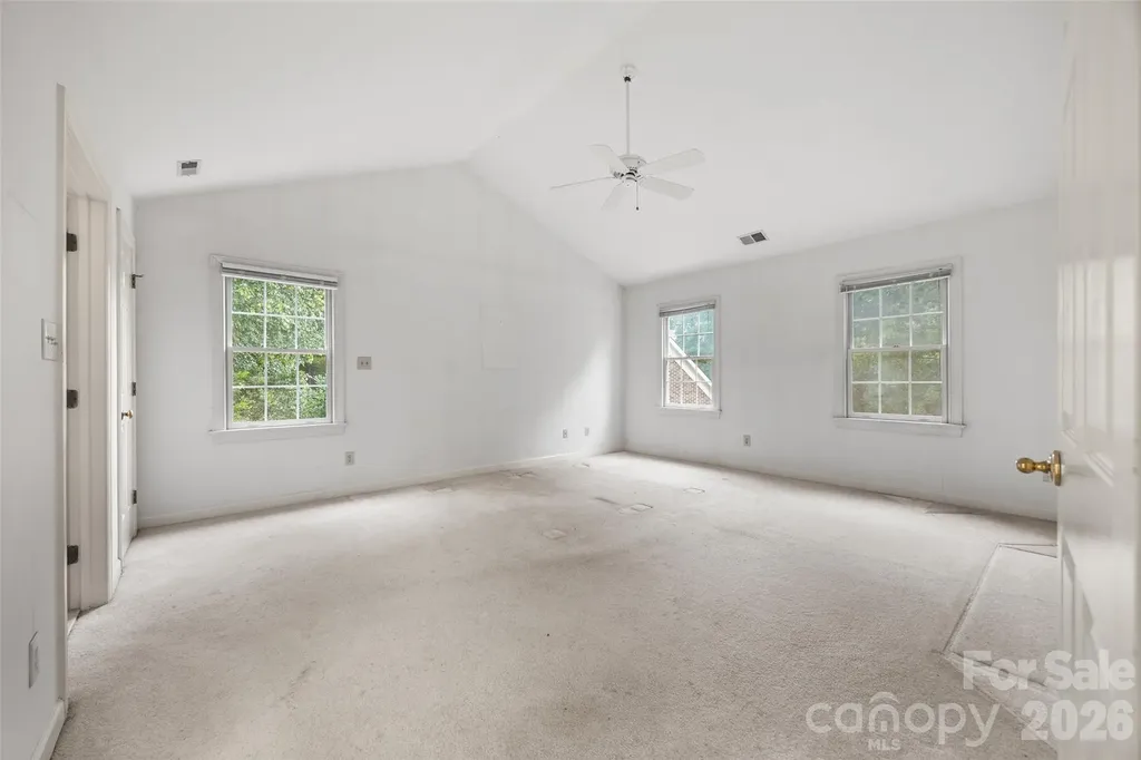 7411 Leharne Drive Charlotte NC 28270