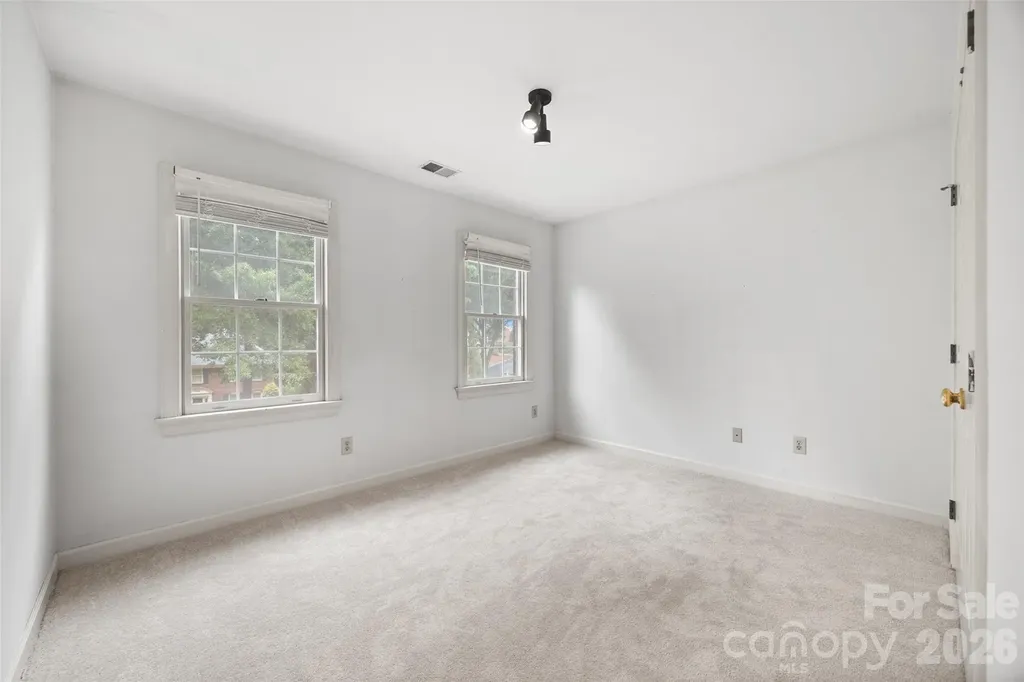 7411 Leharne Drive Charlotte NC 28270