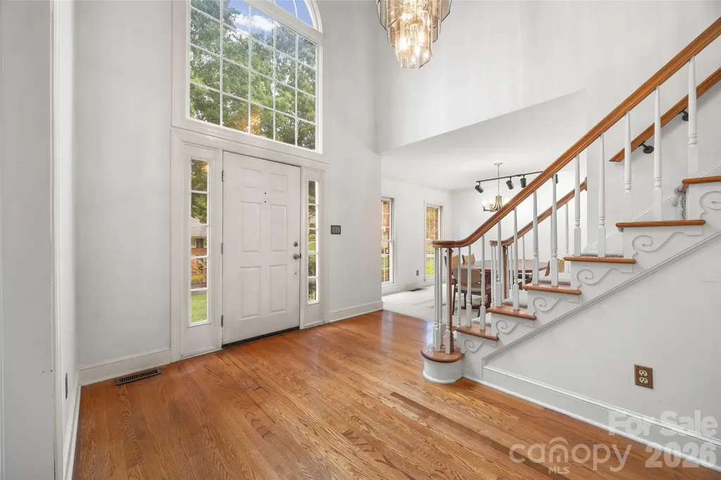 7411 Leharne Drive Charlotte NC 28270