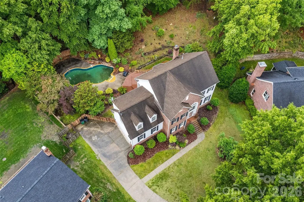 7411 Leharne Drive Charlotte NC 28270
