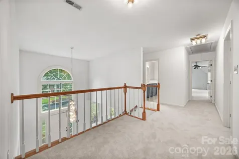 7411 Leharne Drive Charlotte NC 28270