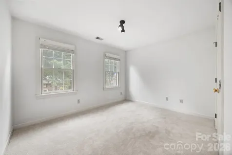 7411 Leharne Drive Charlotte NC 28270