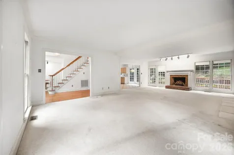 7411 Leharne Drive Charlotte NC 28270