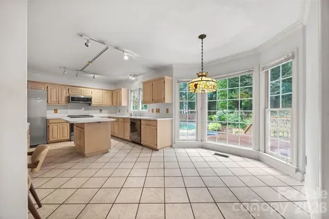 7411 Leharne Drive Charlotte NC 28270