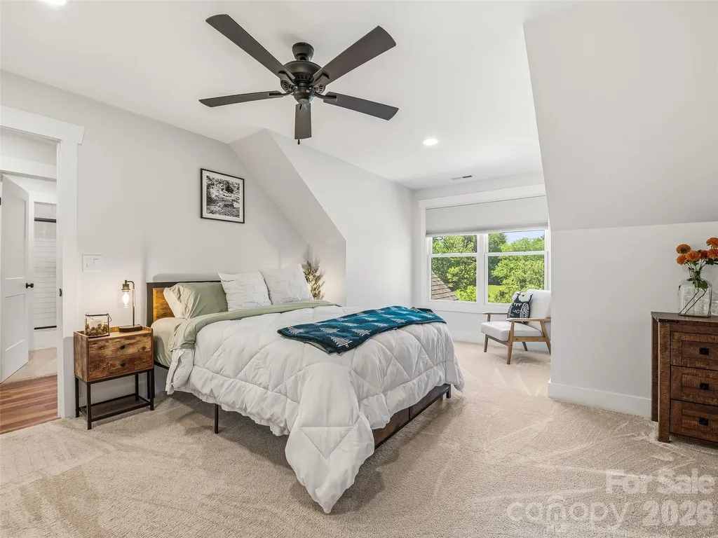 158 Trellem Trail Hendersonville NC 28739