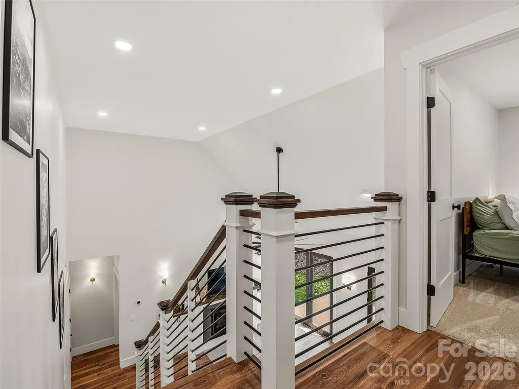 158 Trellem Trail Hendersonville NC 28739