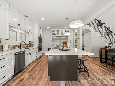 158 Trellem Trail Hendersonville NC 28739