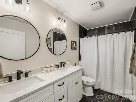 158 Trellem Trail Hendersonville NC 28739