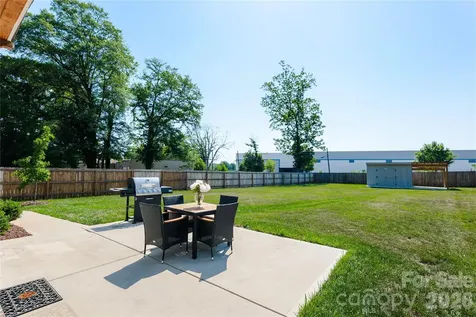 117 Roper Street Belmont NC 28012
