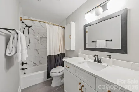 721 Rome Court Charlotte NC 28209