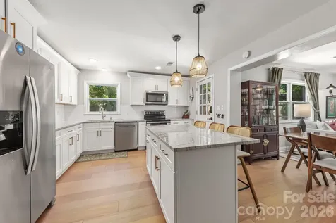 721 Rome Court Charlotte NC 28209