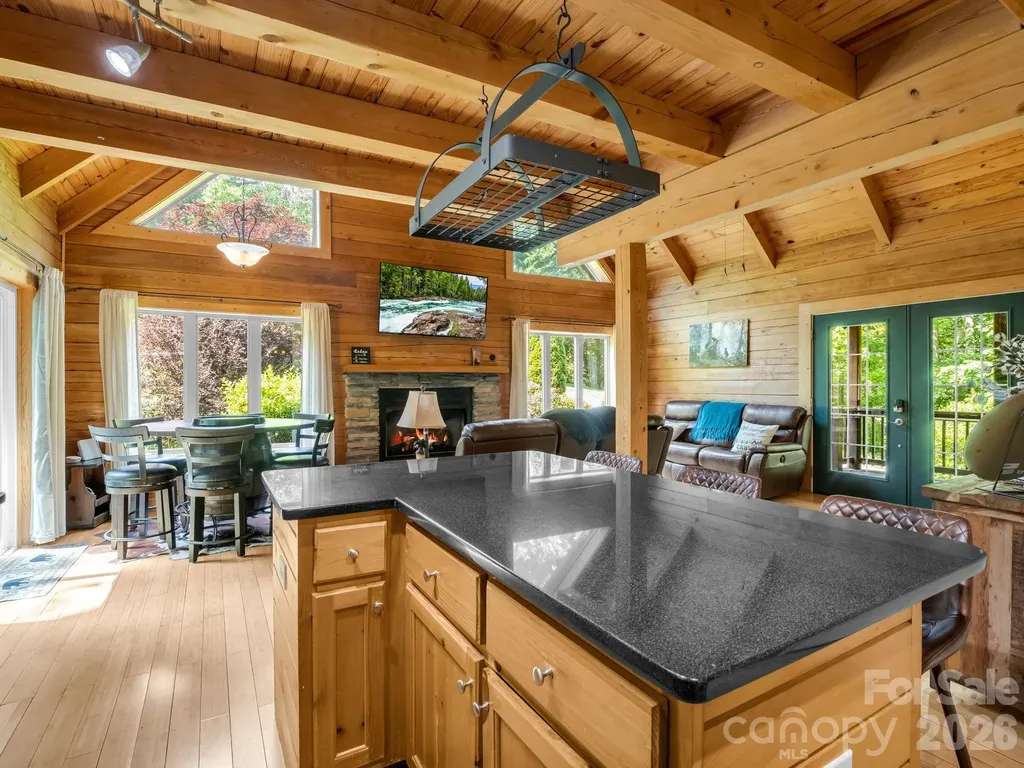 165 Dream Road Hendersonville NC 28792