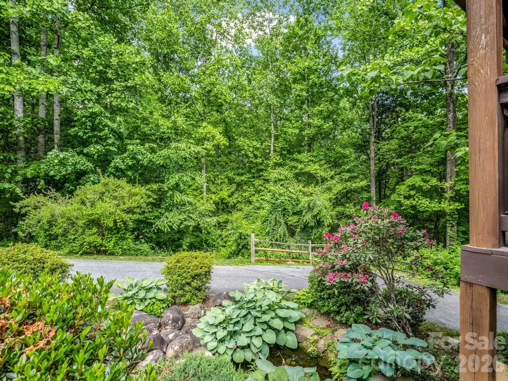 165 Dream Road Hendersonville NC 28792