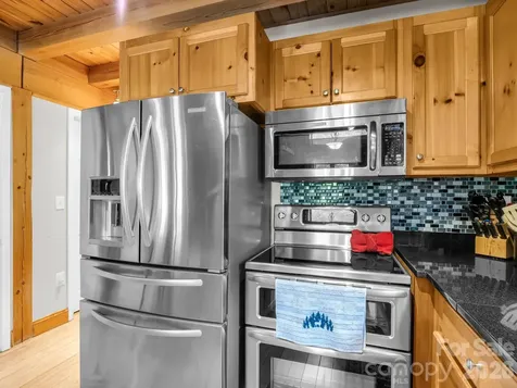 165 Dream Road Hendersonville NC 28792
