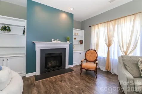 106 Planters Drive Statesville NC 28677
