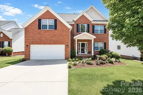 106 Planters Drive Statesville NC 28677