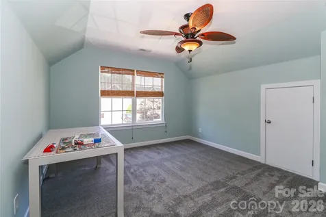 106 Planters Drive Statesville NC 28677