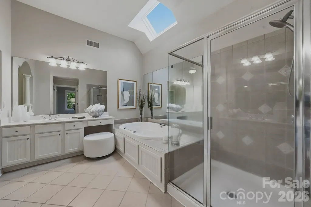1107 Doverstone Court Matthews NC 28104