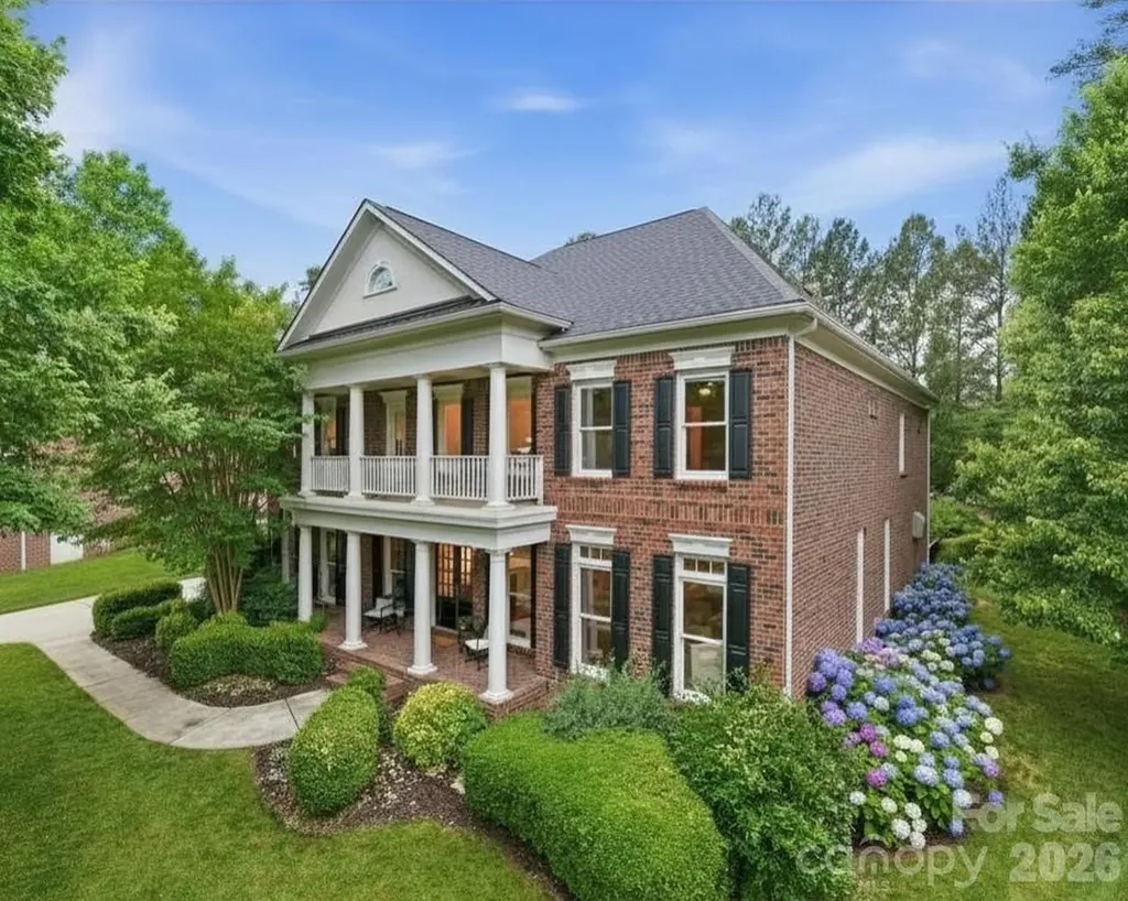 1107 Doverstone Court Matthews NC 28104