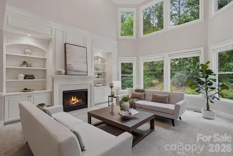 1107 Doverstone Court Matthews NC 28104