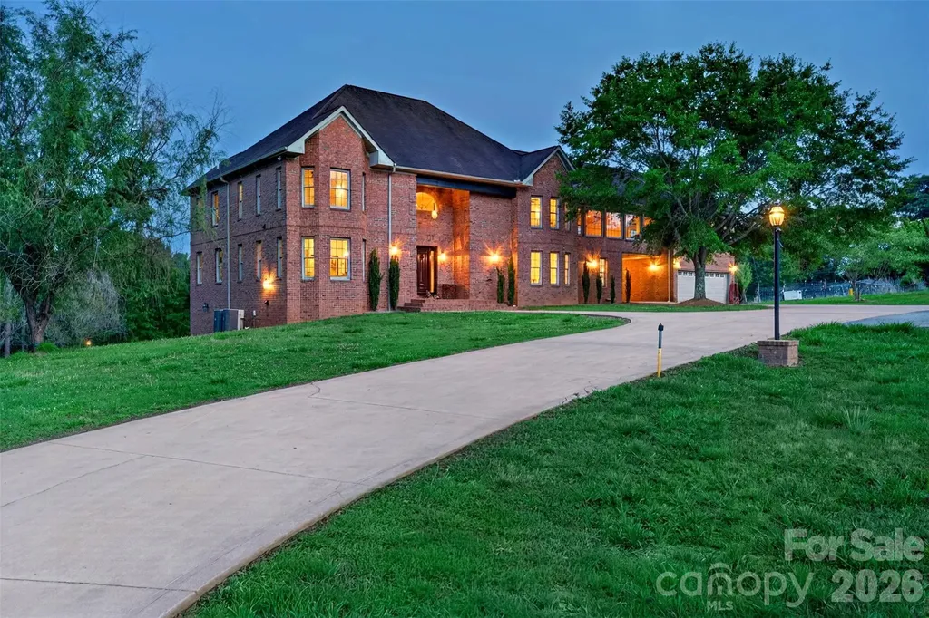 502 Hickory Hollow Road Inman SC 29349