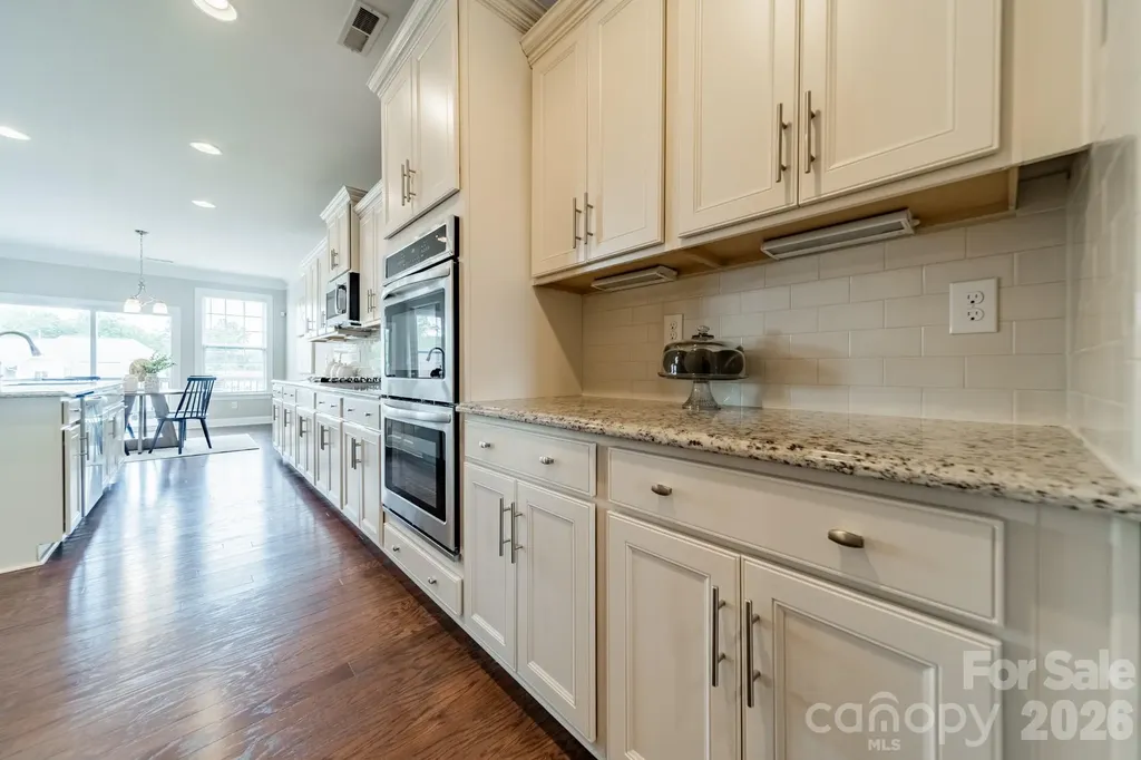 208 Canoe Pole Lane Mooresville NC 28117