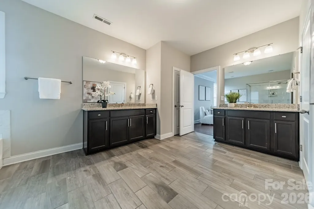 208 Canoe Pole Lane Mooresville NC 28117