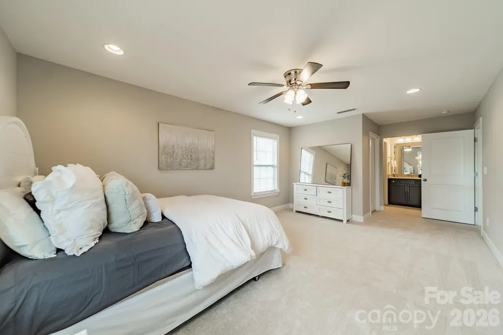208 Canoe Pole Lane Mooresville NC 28117