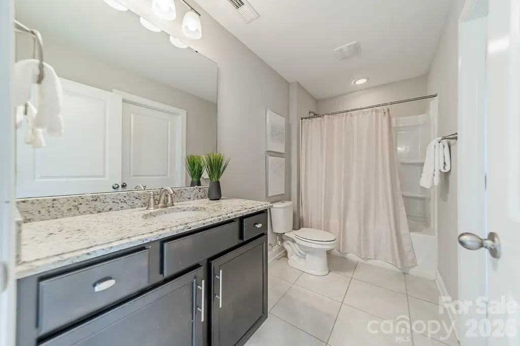 208 Canoe Pole Lane Mooresville NC 28117