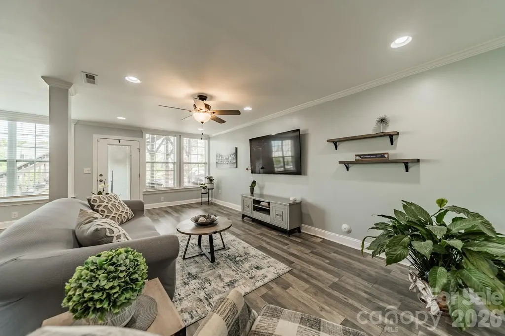 208 Canoe Pole Lane Mooresville NC 28117
