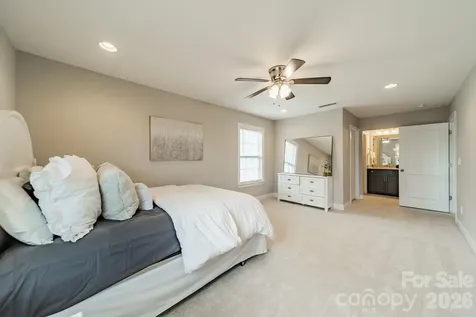 208 Canoe Pole Lane Mooresville NC 28117
