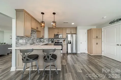 208 Canoe Pole Lane Mooresville NC 28117