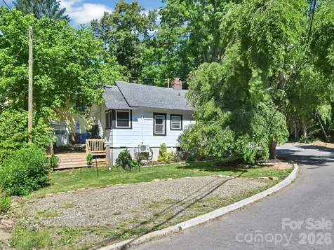 24 Chatham Road Asheville NC 28804