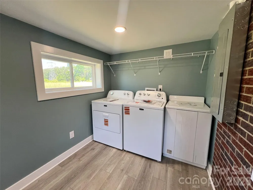 6337 Us Highway 21 Highway Jonesville NC 28642