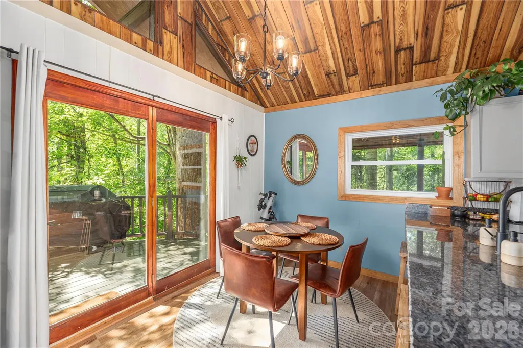 154 Timberside Drive Mars Hill NC 28754
