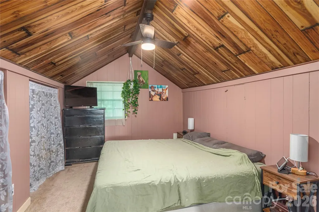 154 Timberside Drive Mars Hill NC 28754