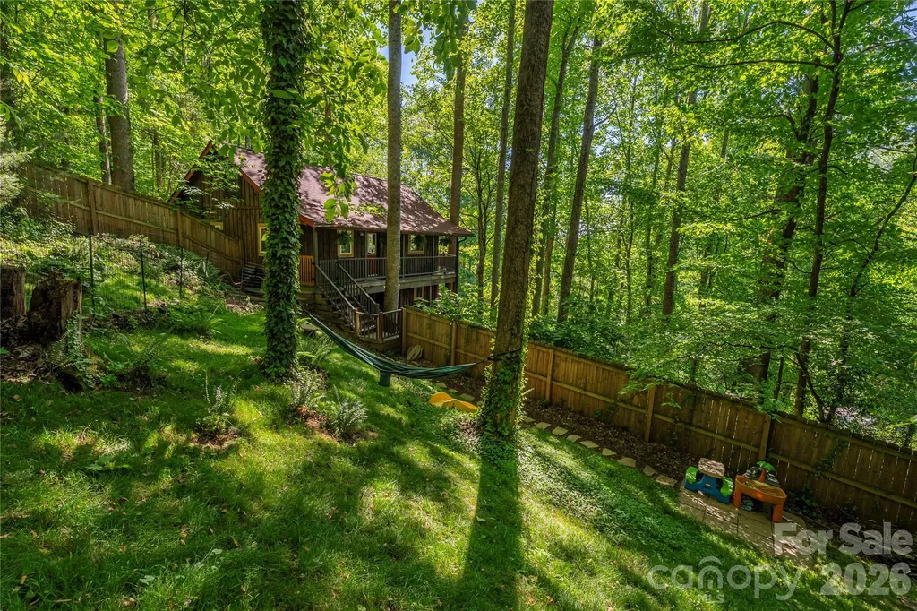 154 Timberside Drive Mars Hill NC 28754